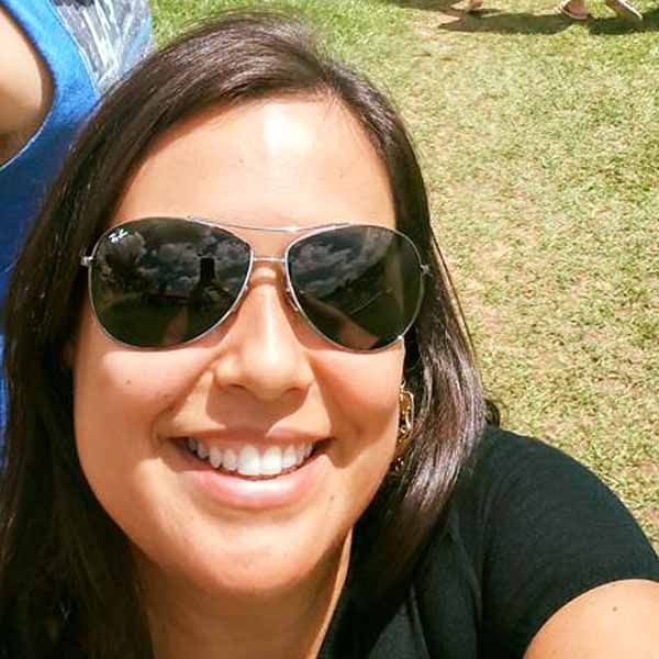 Heloisa Camargo apaga velinhas neste sabado