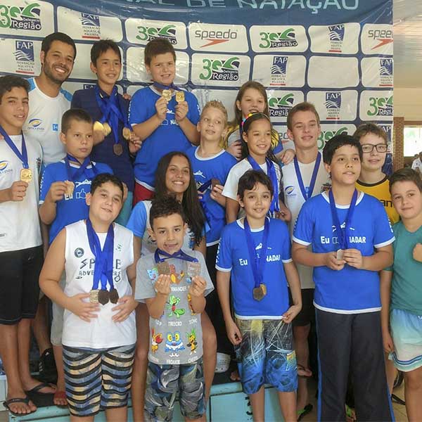 Natação paraguaçuense conquista 36 medalhas em importantes competições