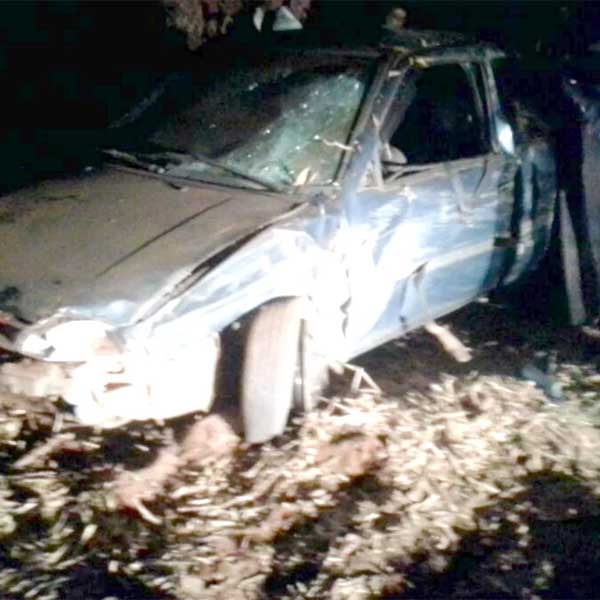 Duas adolescentes ficam feridas após capotamento em vicinal de Marília