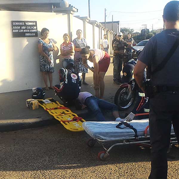 Sol atrapalha visão de motorista e causa acidente na Vila Nova