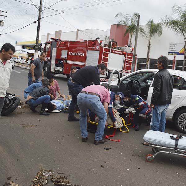 Grave acidente de trânsito deixa três feridos em Paraguaçu Paulista