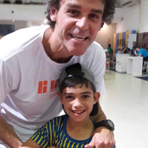 Paraguaçuense de 8 anos participa da Copa Guga Kuerten 2017 – Tennis Kids