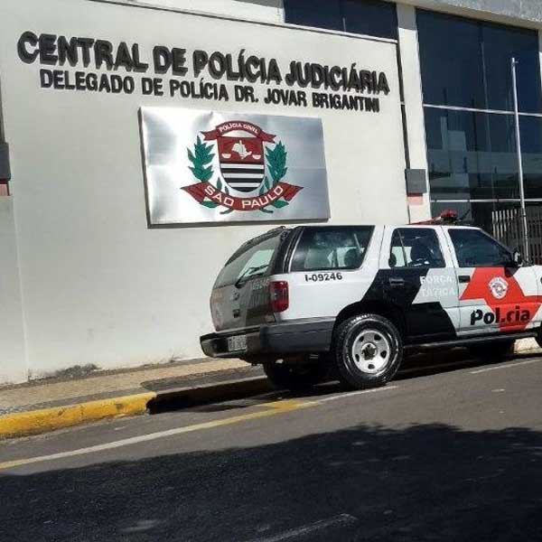 Ladrões furtam R$ 27 mil e um revólver de idoso de 90 anos no centro de Tupã