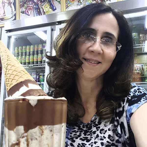 Newmara Canato apaga velinhas neste domingo
