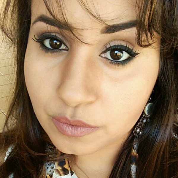 Sandra Santana celebra mais um ano de vida