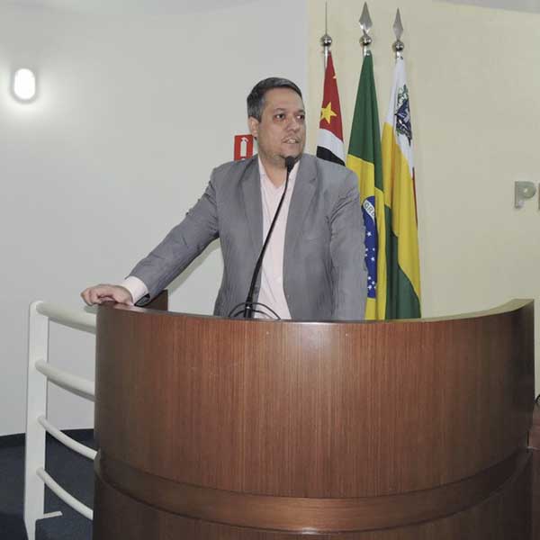 Presidente Ian Salomão conquista verba de quase 110 mil para saúde