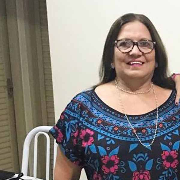 Isabel Pádua completa idade nova
