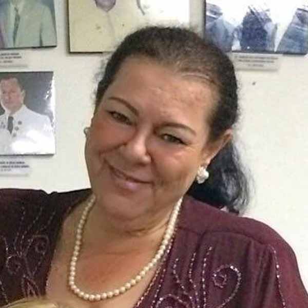 Jussara Nicolau comemora mais um aniversário