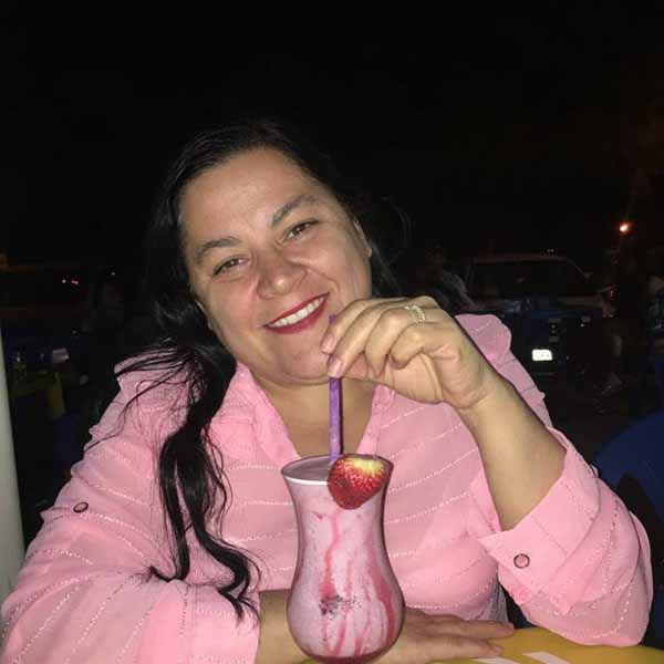 Rosana Paião celebra mais um ano de vida
