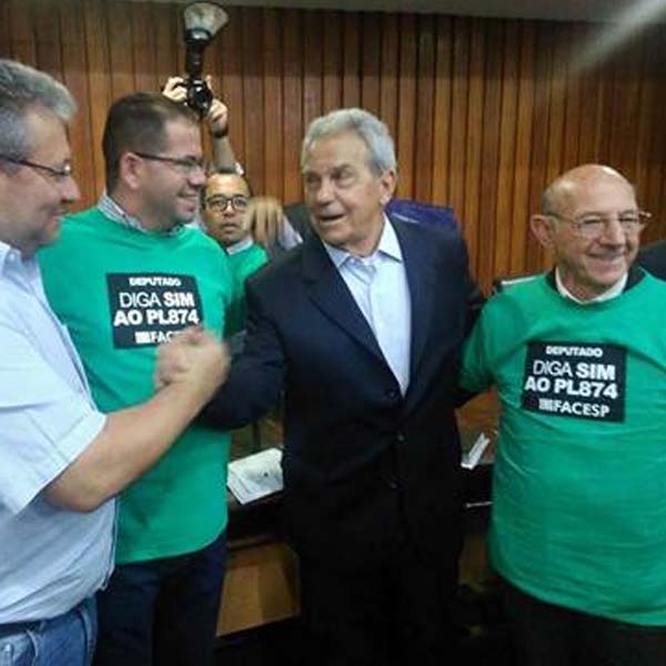 Associação Comercial comemora lei que facilita negativar nome de devedor