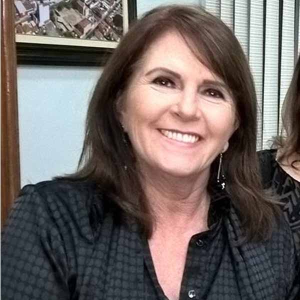 Isabel Gabrine completa idade nova