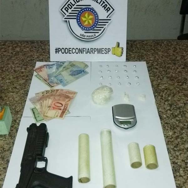 Drogas escondidas em imóvel são apreendidas e dois jovens vão para a cadeia