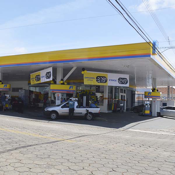 Auto Posto e Conveniência Casa Amarela inaugura e oferece combustíveis abaixo do valor de mercado