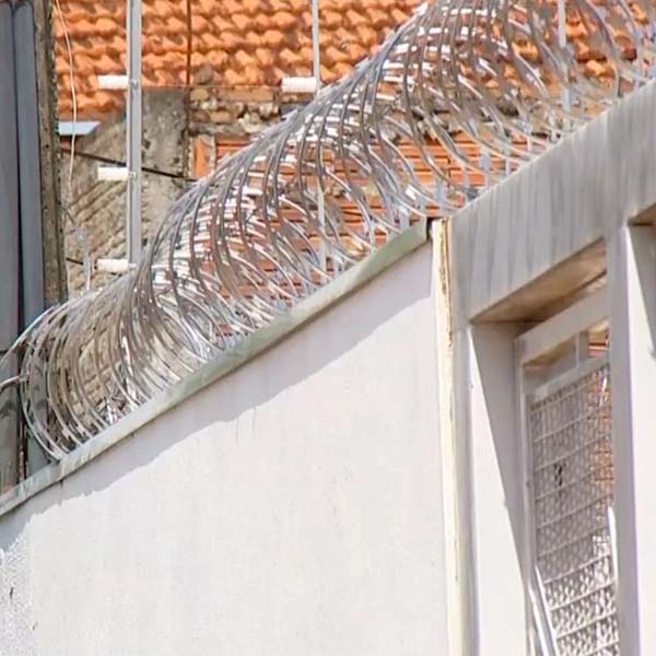 Família é rendida e ameaçada durante assalto a residência em Marília