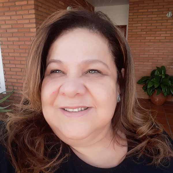 Sheila Maria completa idade nova