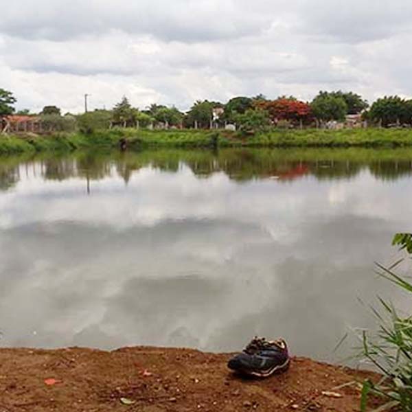 Homem morre após se afogar em lagoa de Cândido Mota