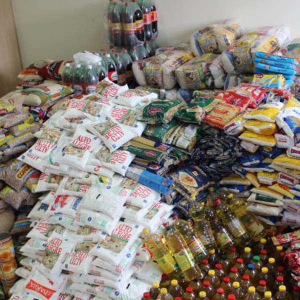Campanha de Natal em Quatá arrecada toneladas de alimentos