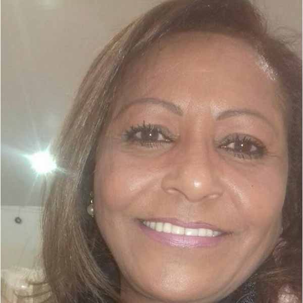 Luzinete Oliveira comemora mais um aniversário