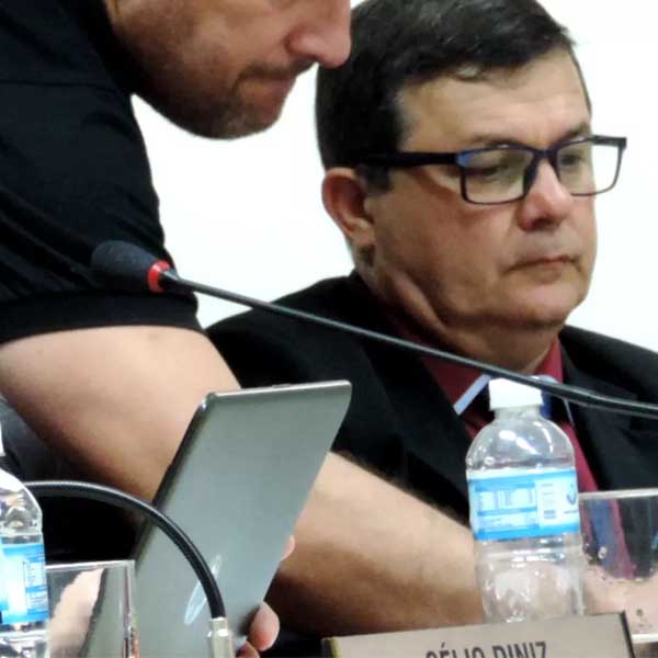 Justiça afasta vereador de Assis de cargo na prefeitura por suspeita de fraudar fila de espera