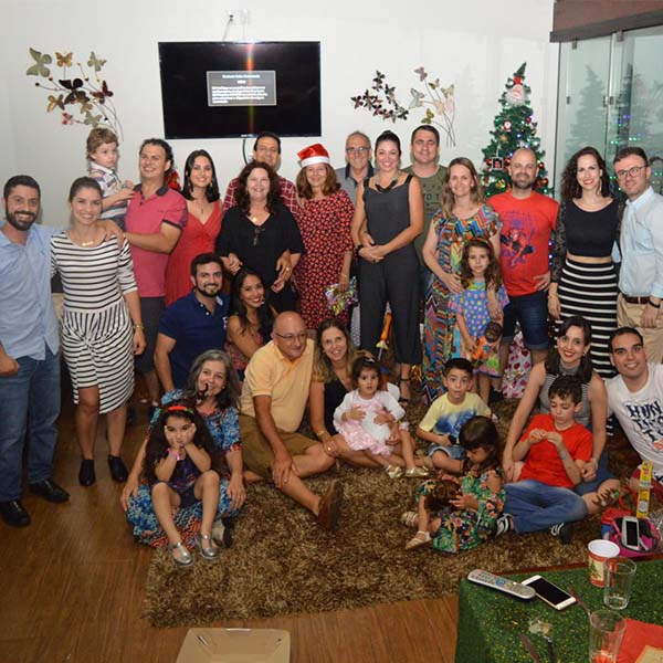 Famílias se reúnem para ceia de Natal em Paraguaçu Paulista