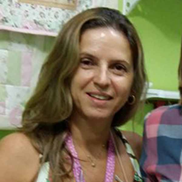 Silvia Affini apaga velinhas nesta segunda