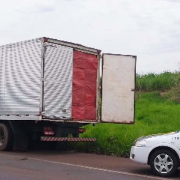 Polícia apreende 345 mil maços de cigarros em rodovia de Paraguaçu Paulista