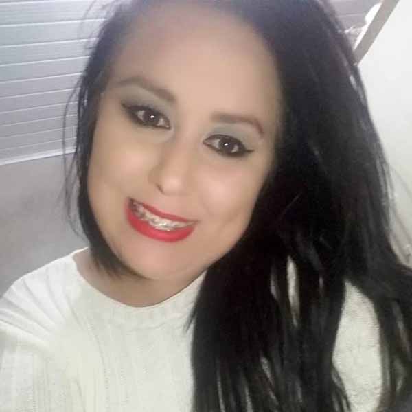Suelen Paião apaga velinhas nesta quarta