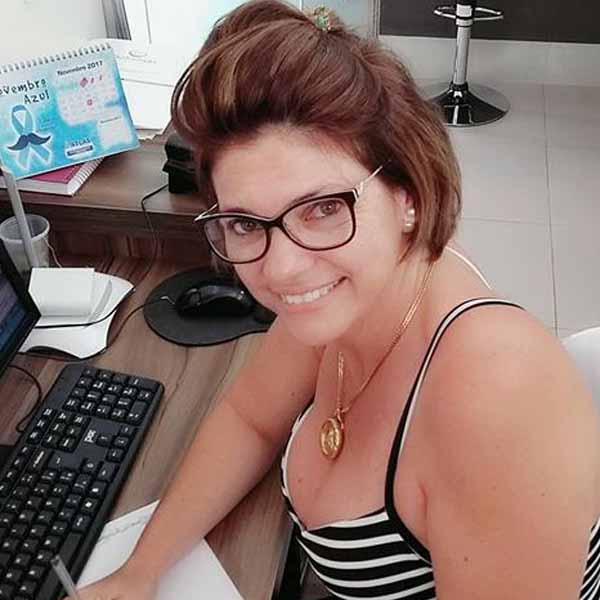 Andreia Silveira celebra mais um ano de vida