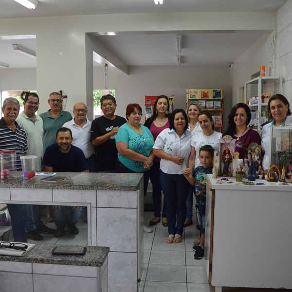Clínica Cães e Gatos recebe o terço empresarial