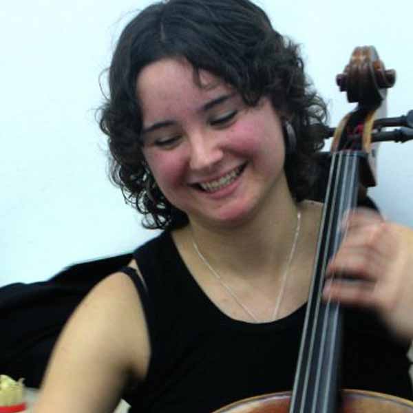 Júlia Carrasco completa idade nova