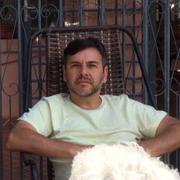 Edivaldo Vitor apaga velinhas nesta segunda