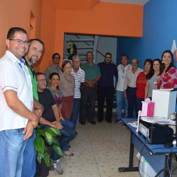 Advanced Ensino Profissionalizante recebe o terço empresarial