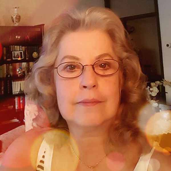 Luzia de Vreede celebra mais um ano de vida