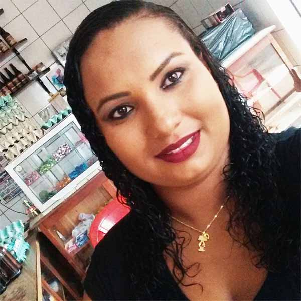 Luana Paula celebra mais um ano de vida