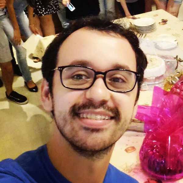 Márcio Oldack celebra a chegada de mais um ano de vida