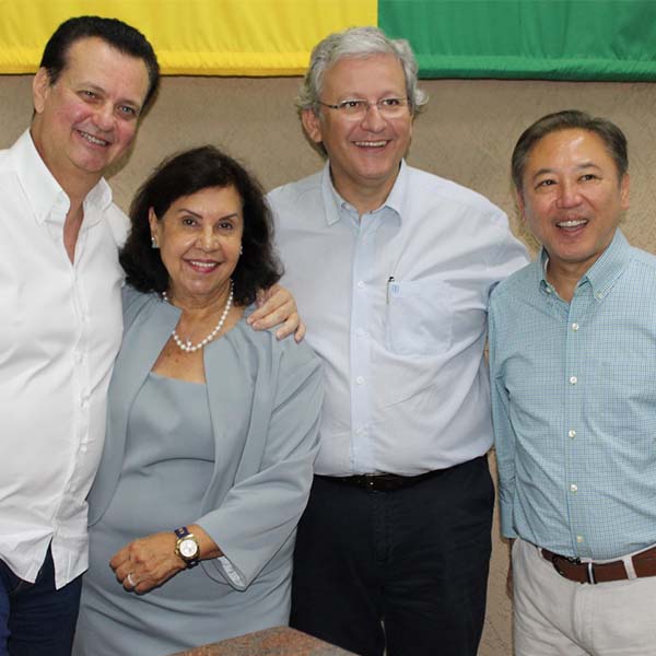 Prefeita participa de lançamento de programa Internet para Todos