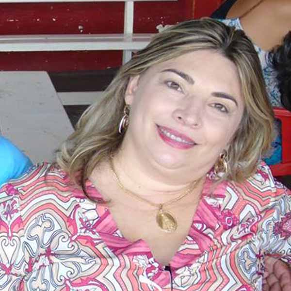 Ivana Furio  celebra mais um ano de vida