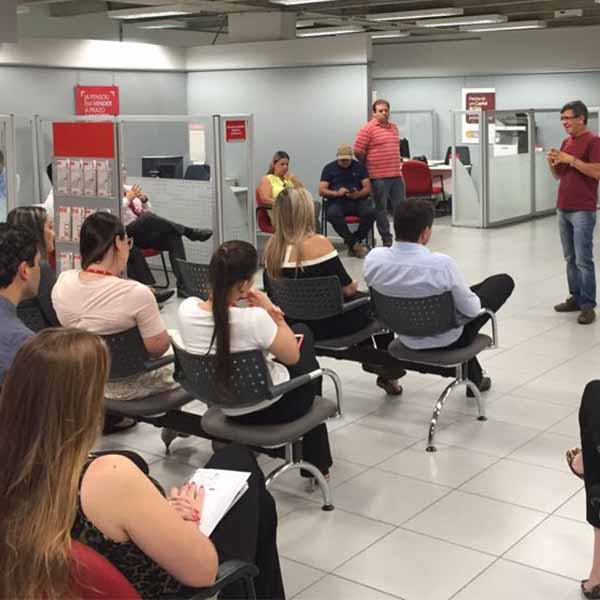Bancos viram alvo de protestos essa semana