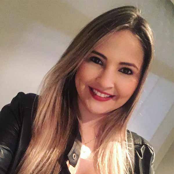 Karine Gonçalves completa idade nova