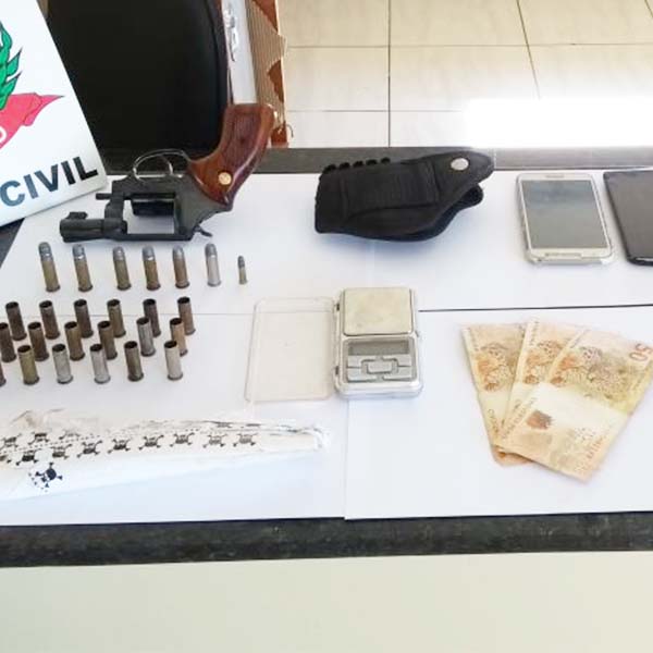 Operação conjunta das polícias militar e civil apreende munições e arma em Lutécia
