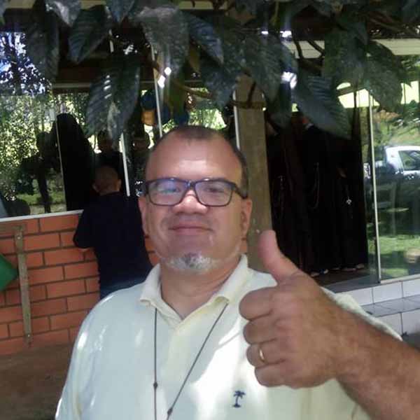 João Claudio comemora mais um aniversário nesta quarta