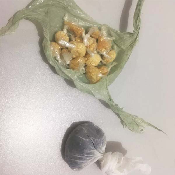 Homem de 54 anos é preso após ser flagrado com crack na cueca em Marília