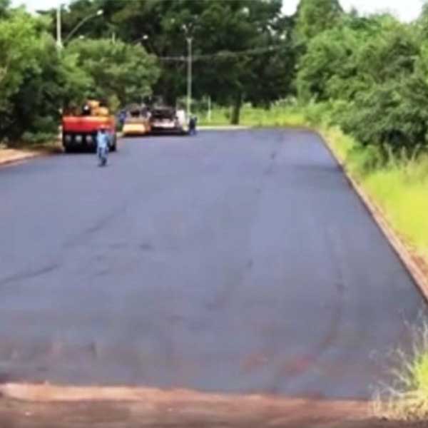 Estacionamento do Grande Lago passa por recapeamento