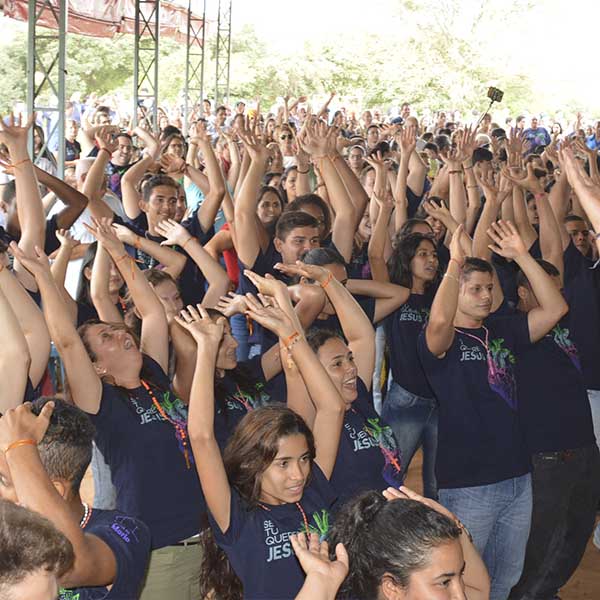Quase 100 jovens participam do 6º Acampamento Juvenil da Paróquia Nossa Senhora da Paz
