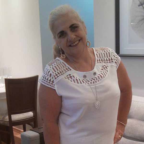 Rosana Bazzo celebra mais um ano de vida