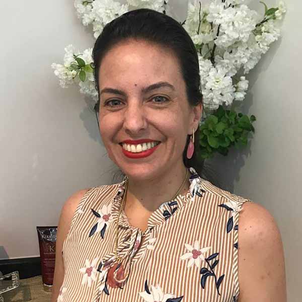 Roberta Cação apaga velinhas neste sabado
