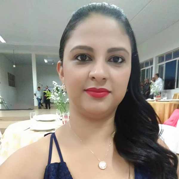 Alcinéia Brito celebra mais um ano de vida