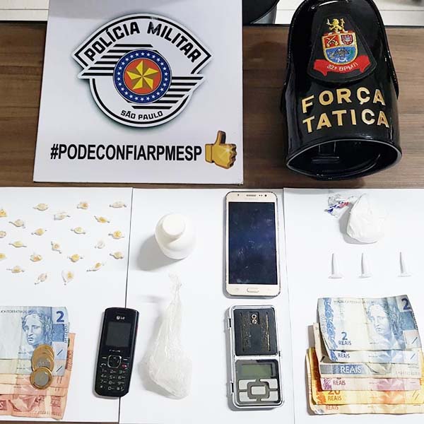 Pedras de crack e porções de cocaína são apreendidas com dupla em Paraguaçu Paulista