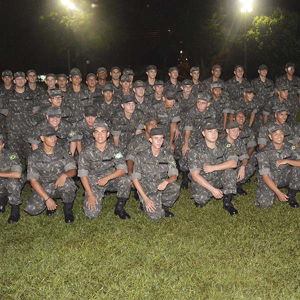 Tiro de Guerra realiza formatura de incorporação dos novos atiradores