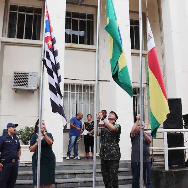 Programação de aniversário de Paraguaçu Paulista é iniciada com incentivo à cidadania